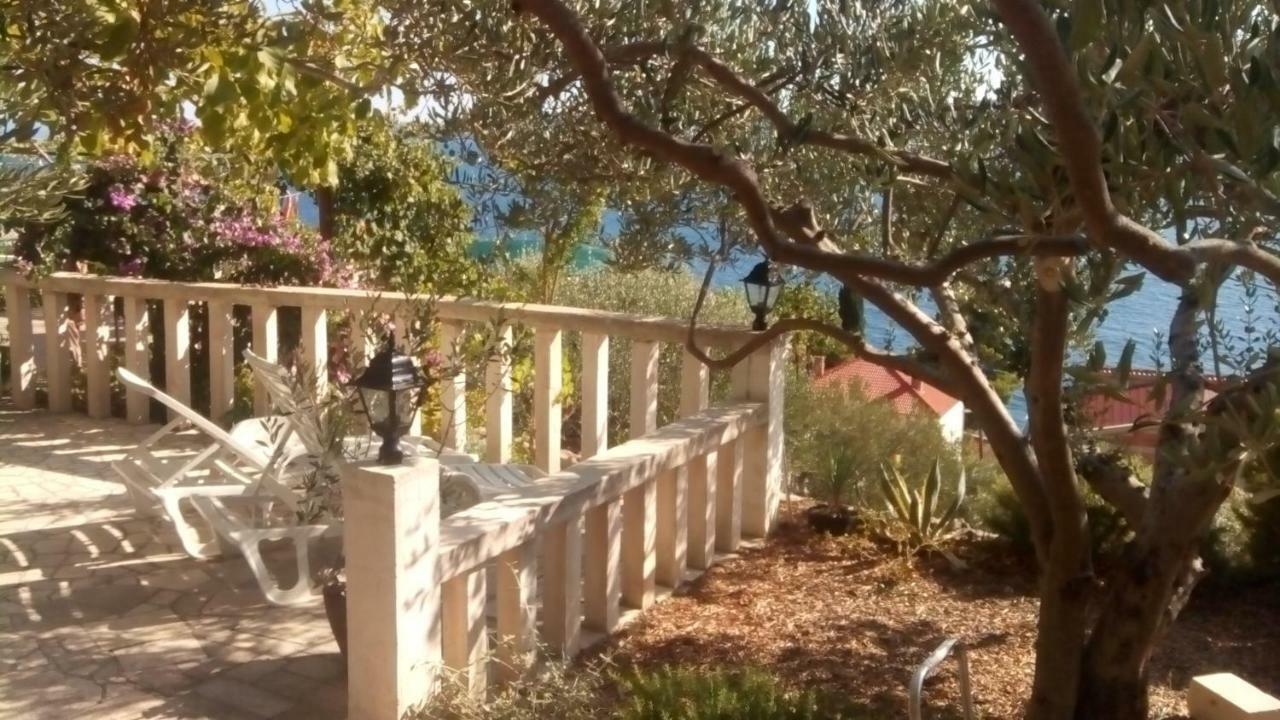 Holiday Home Sunce Pisak Exterior photo