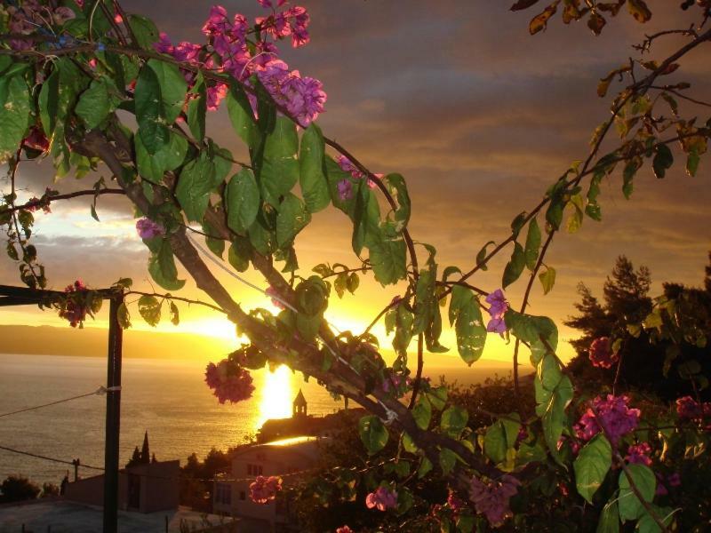 Holiday Home Sunce Pisak Exterior photo